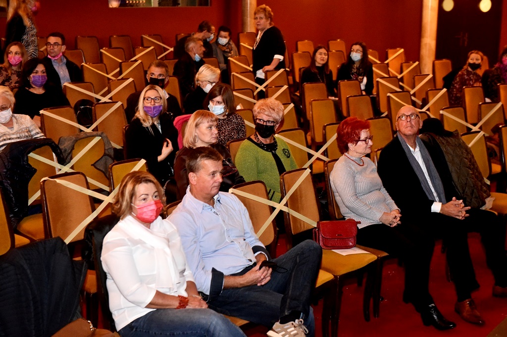 Image 5102842 (auto)