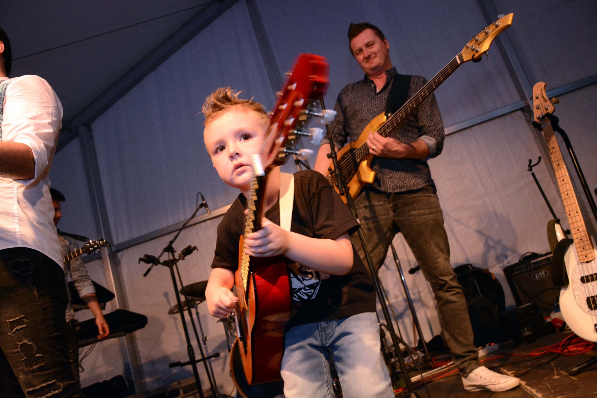 Mladen Grdović i Mejaši na Danima općine Petrijanec