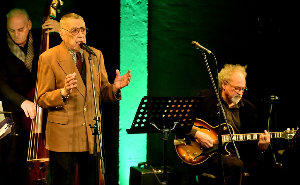 Image 5598679 (auto)