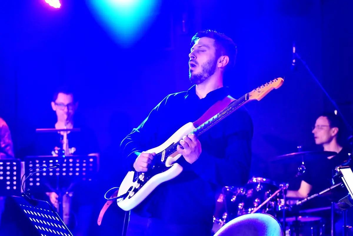 cloud buzz – vzhr 04