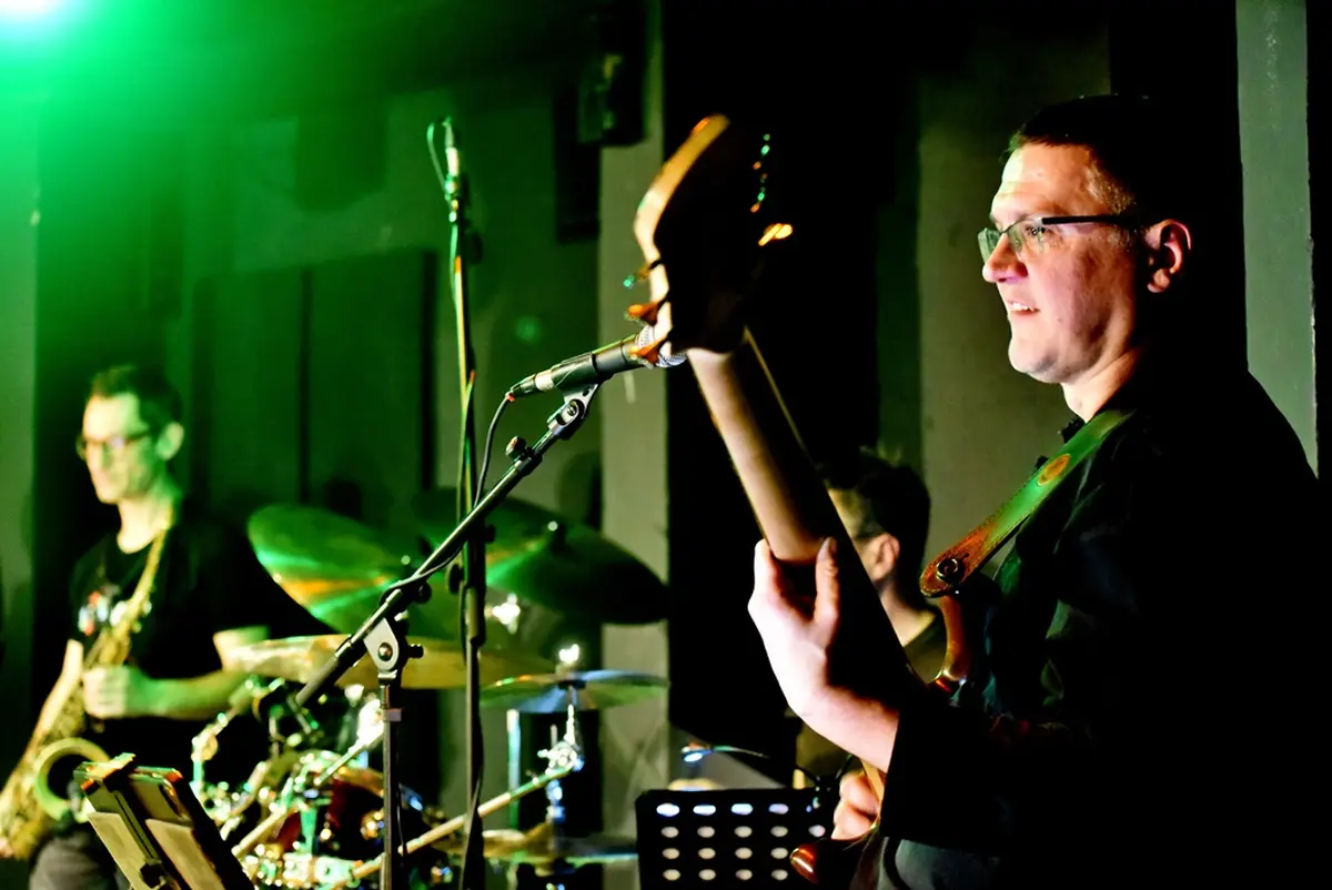 cloud buzz – vzhr 11