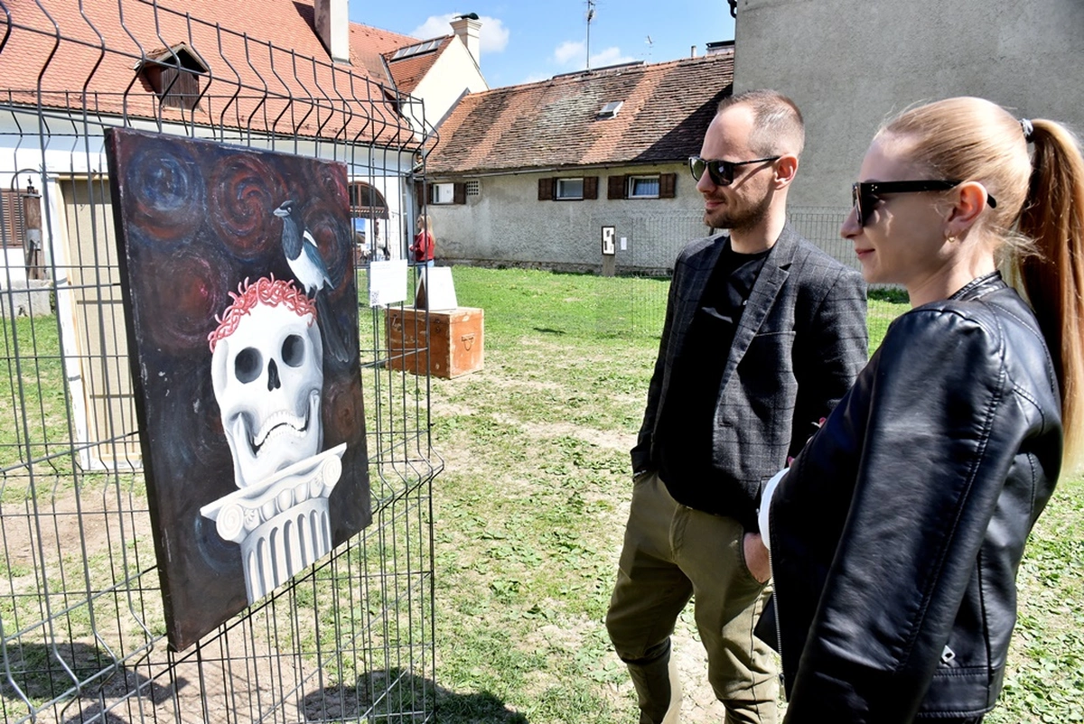 ctrl art izlozba mladi umjetnici – vzhr 11