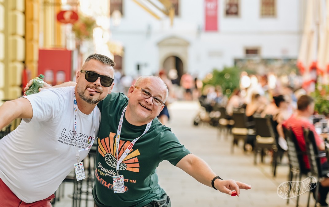 Image 5809997 (auto)