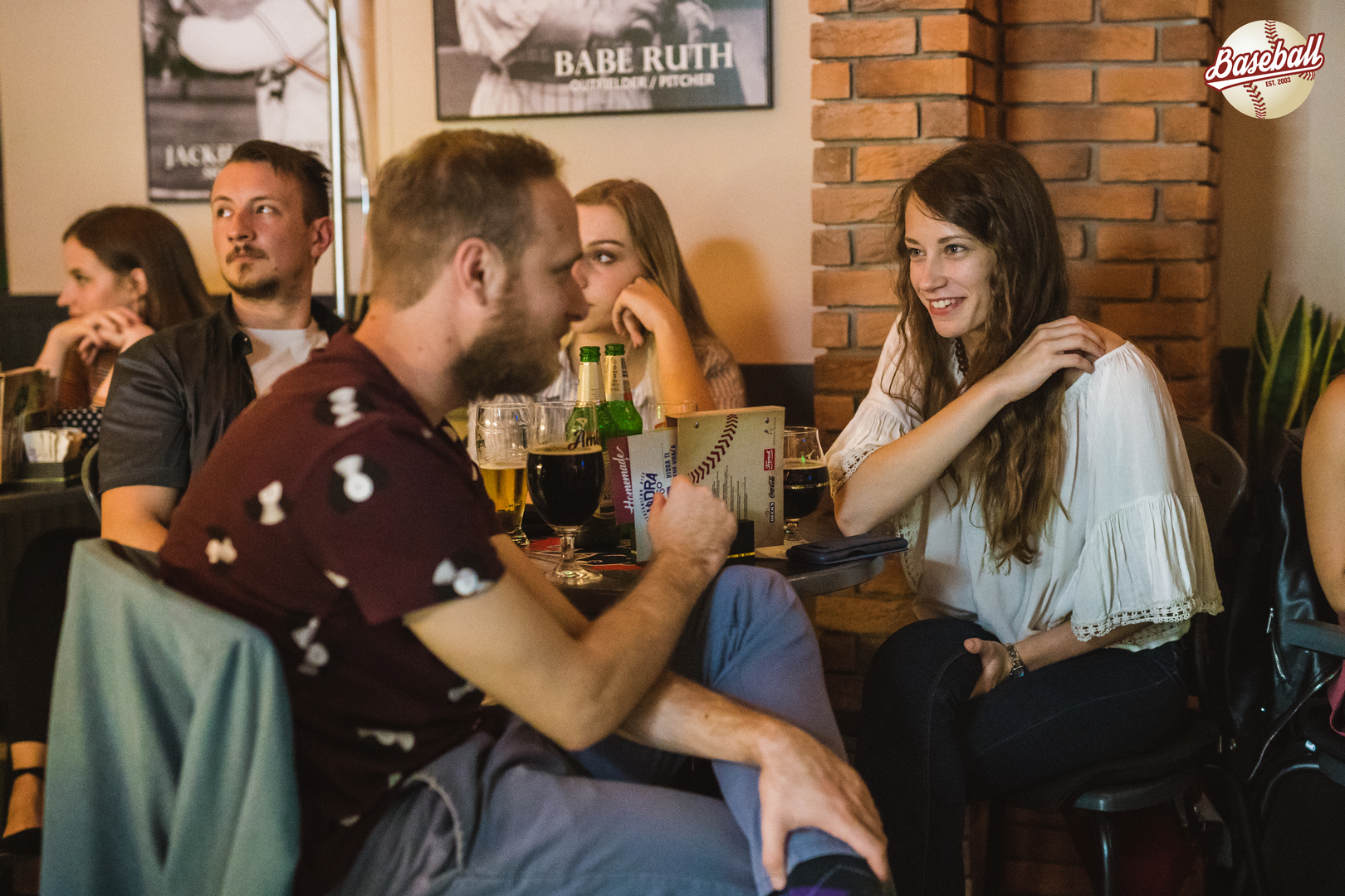 Studio smijeha u Baseball baru Studio smijeha u Baseball baru