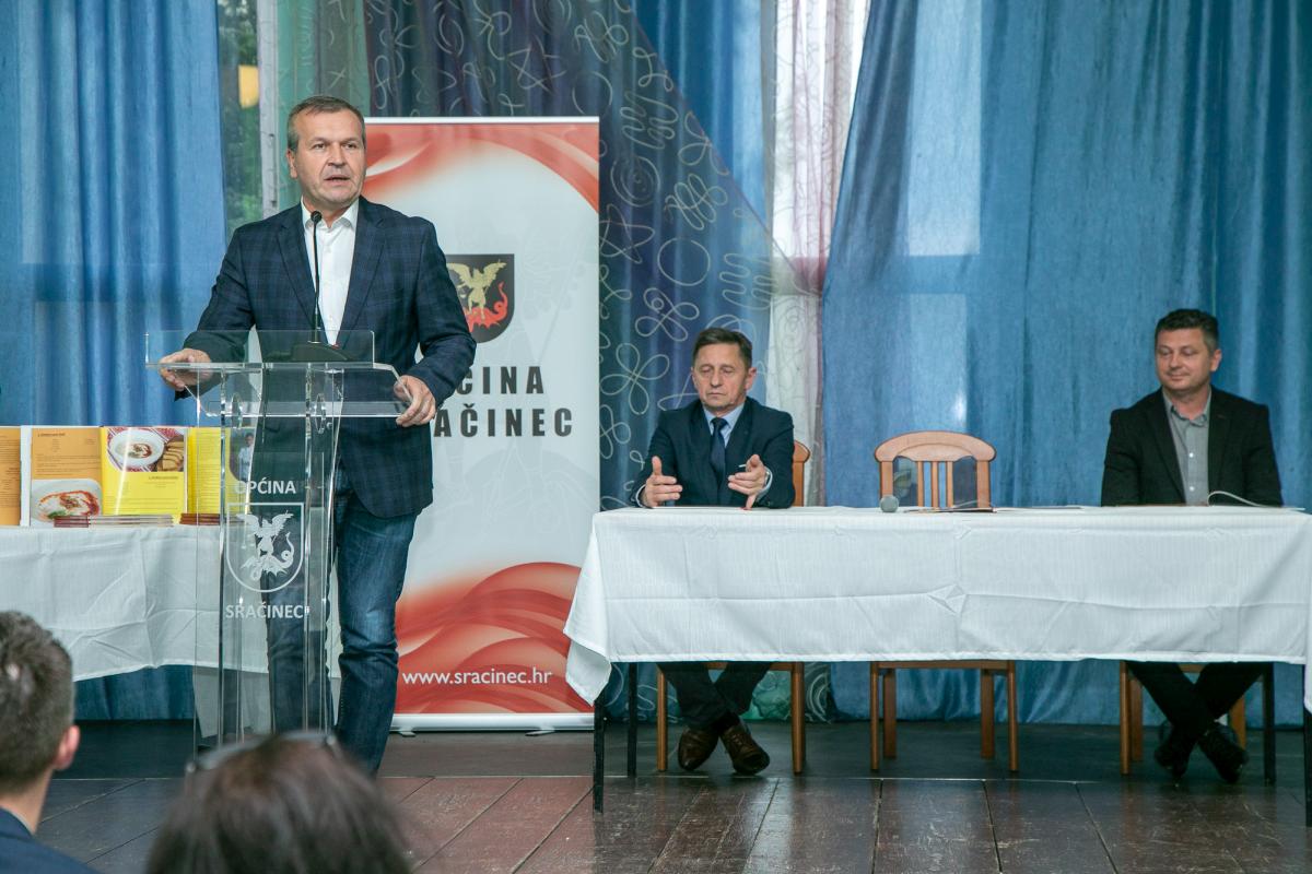 Image 5662601 (auto) Image 5662601 (auto)