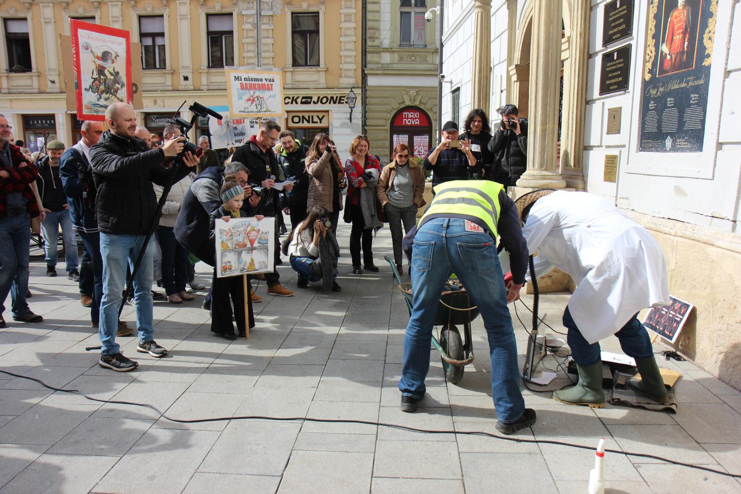 Prosvjed ‘Istinom protiv laži’ Prosvjed ‘Istinom protiv laži’