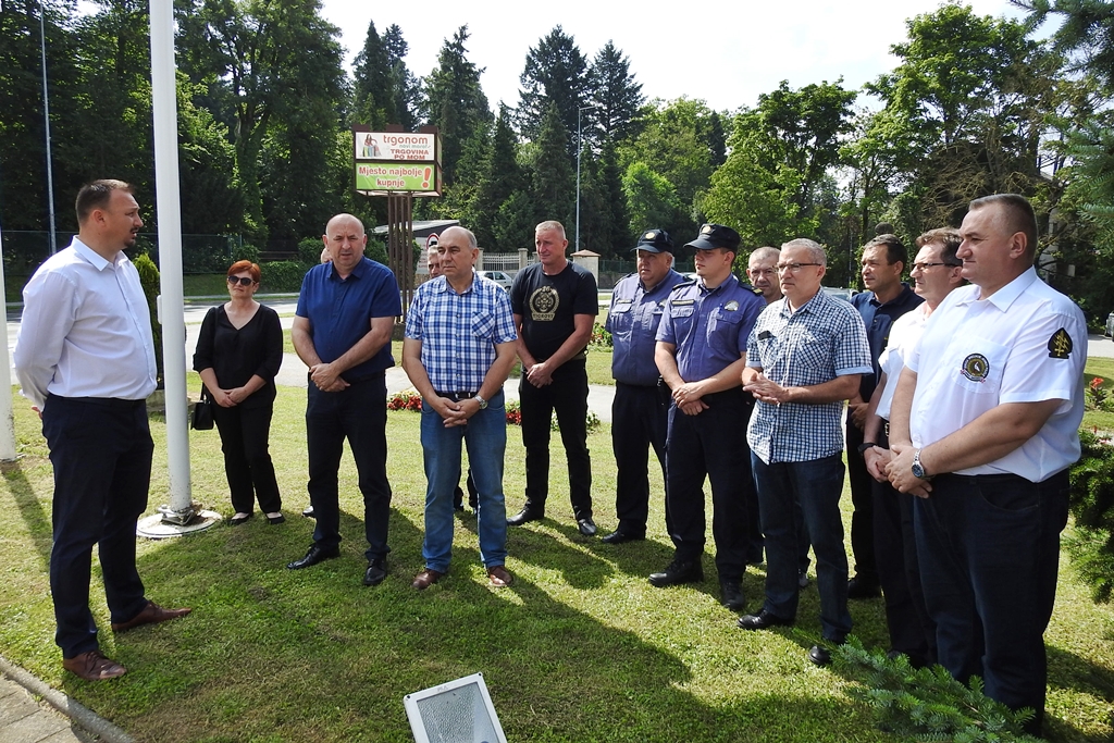 Image 3698125 (auto)