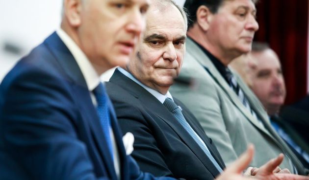 Image 4053537 (auto)