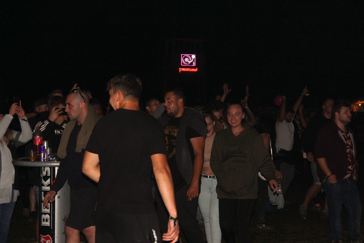 FOTO Drugi dan Forestlanda – zabava je došla do usijanja, evo atmosfere!