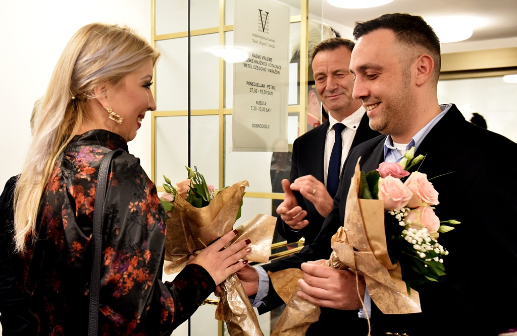 Image 5892915 (auto)