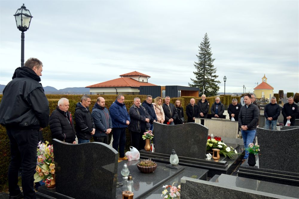 Image 4112561 (auto)