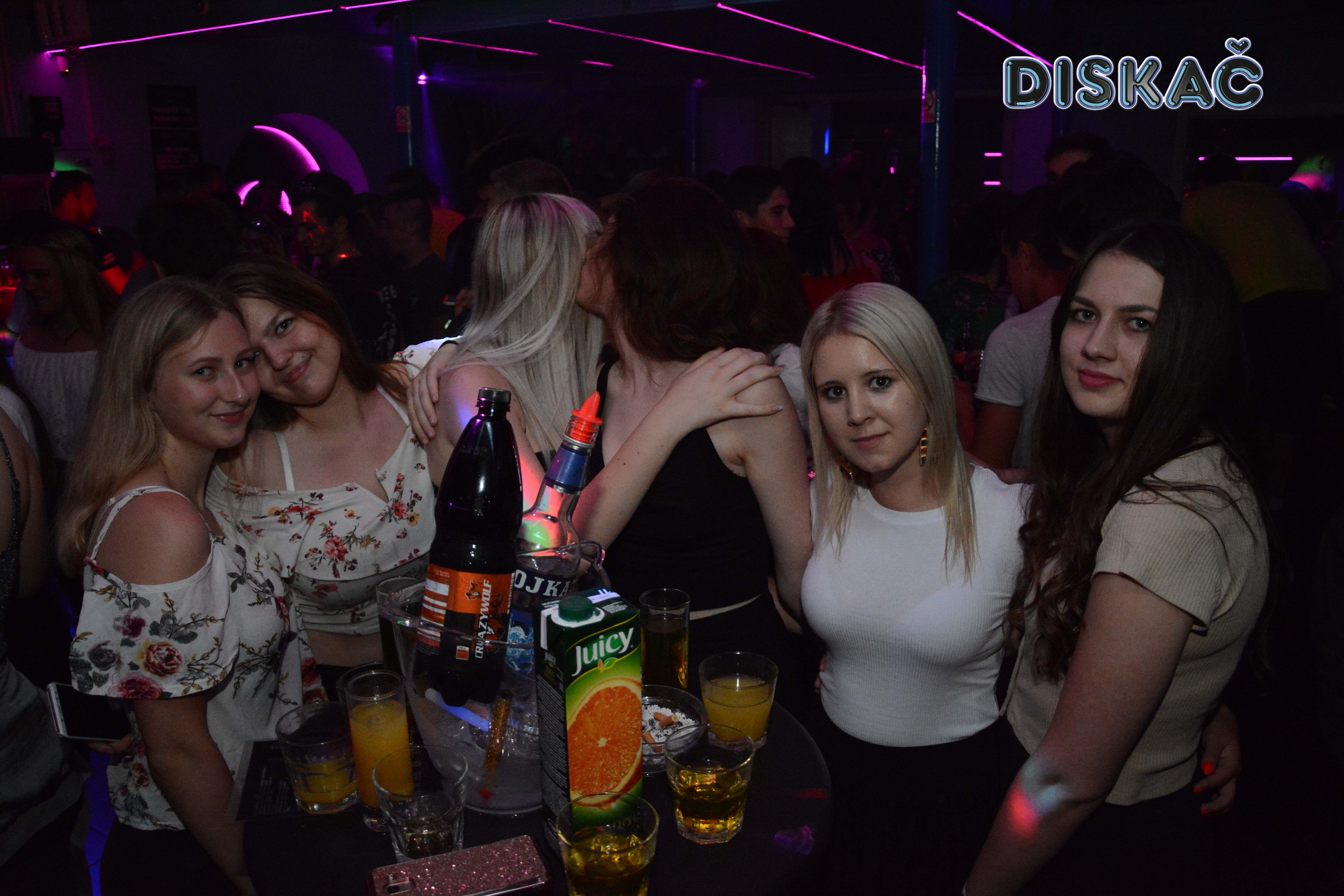 Image 3834443 (auto)