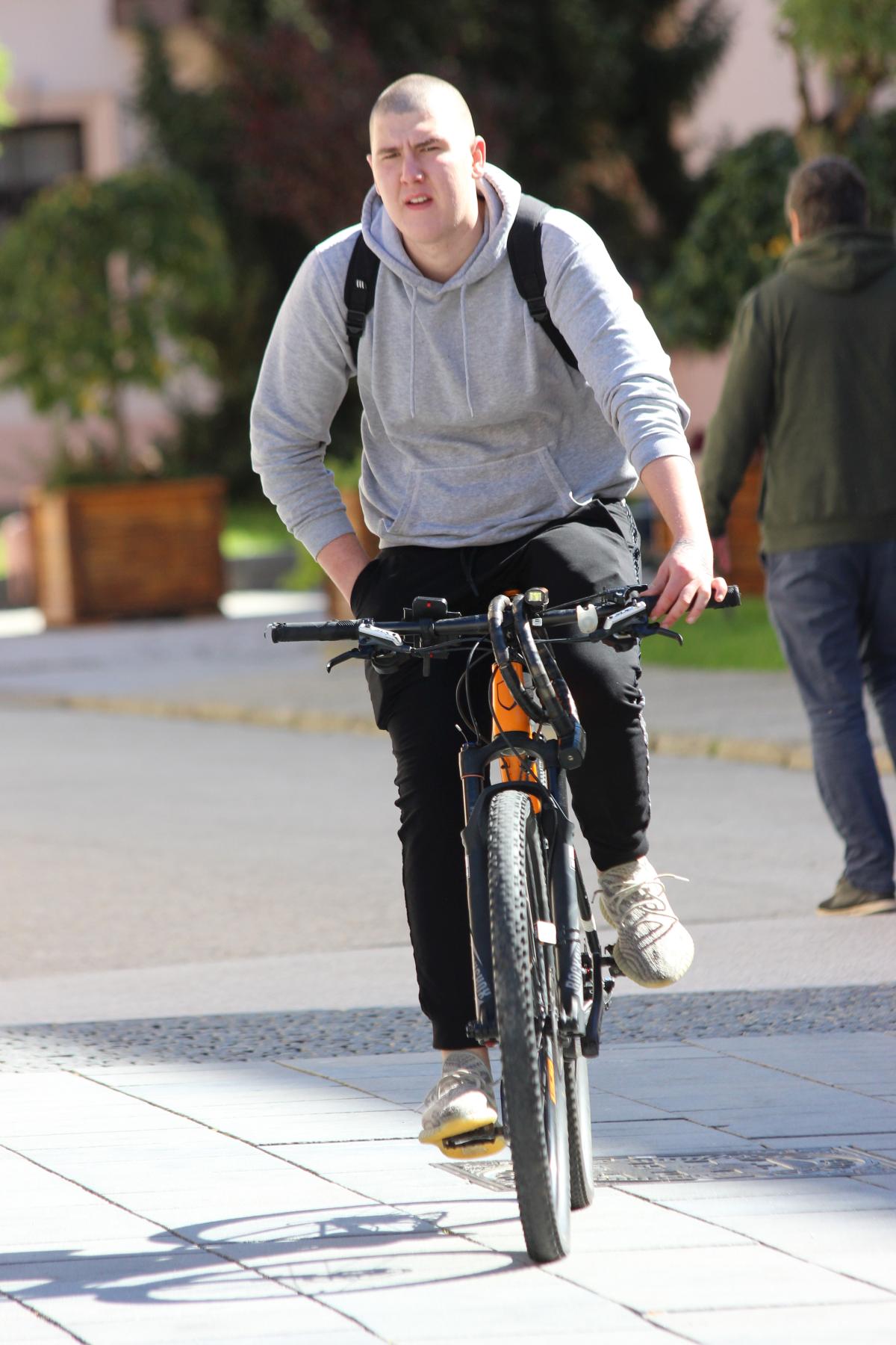 Image 5476012 (auto)