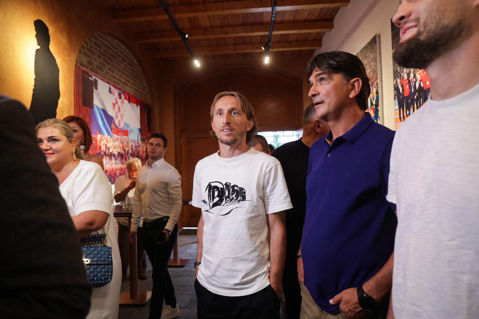 Image 5825147 (auto)