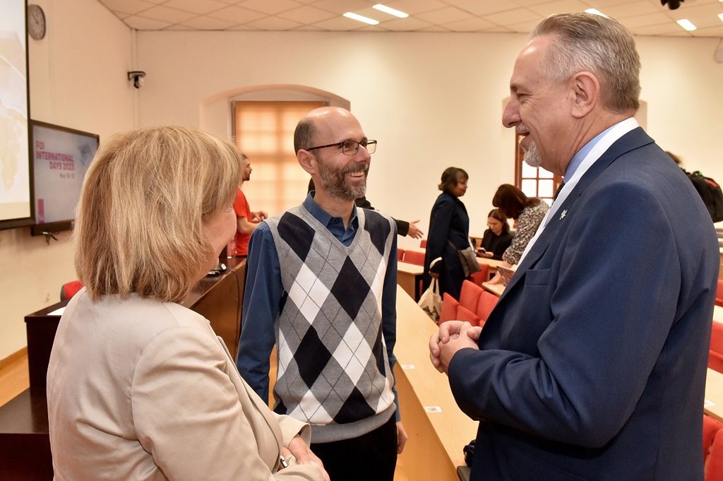 Image 5689653 (auto)