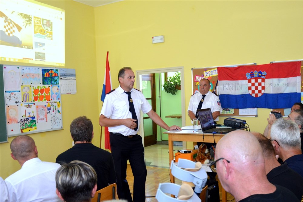 Image 3785795 (auto)