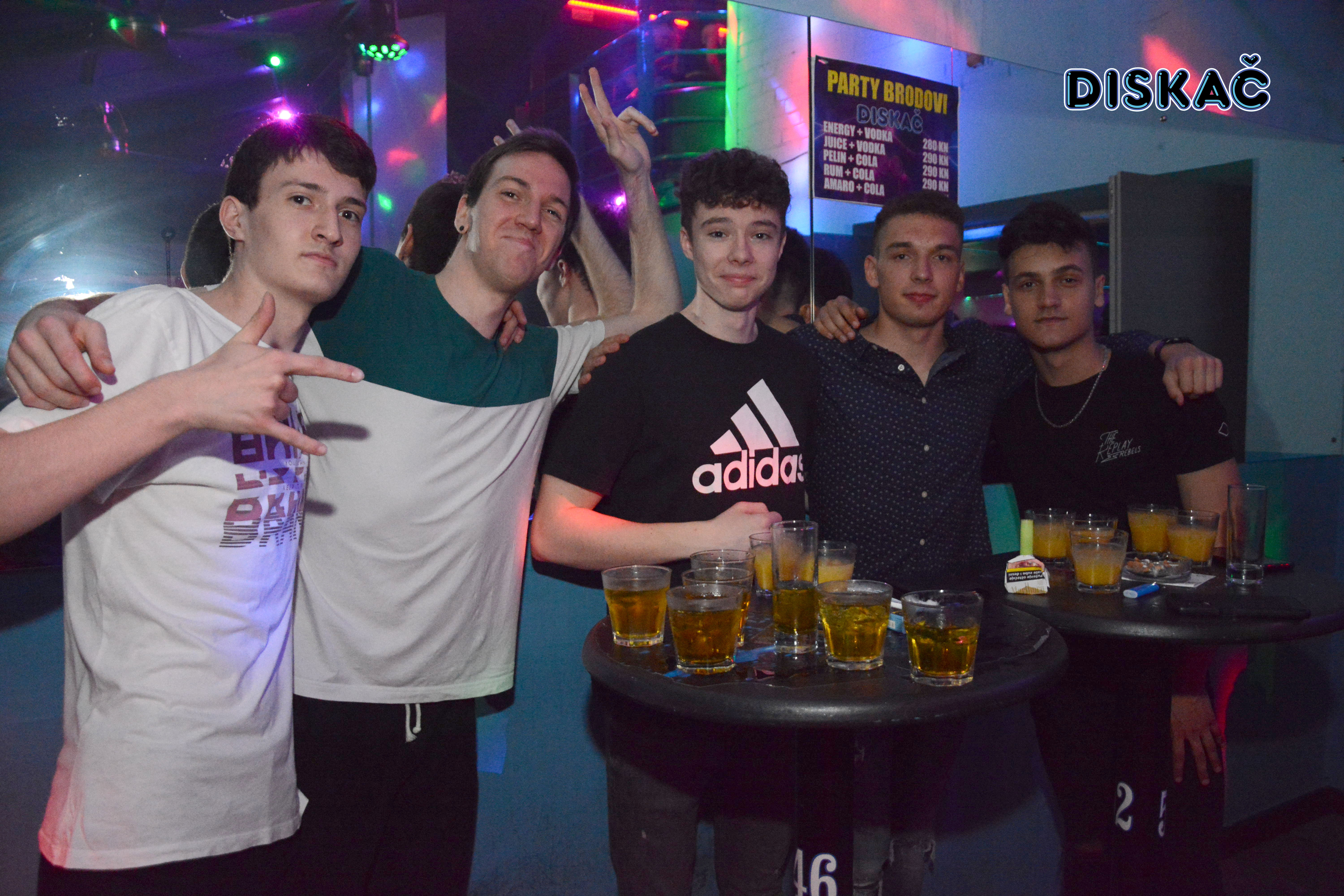 Diskac_Studentski Mega Party_Shooters_Boat_Party