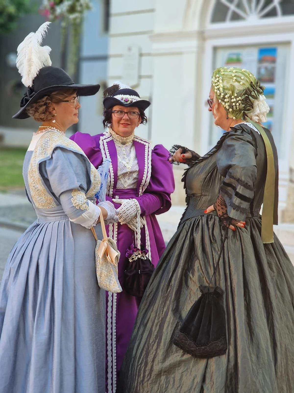 dame u povijesnim haljinama 2 03