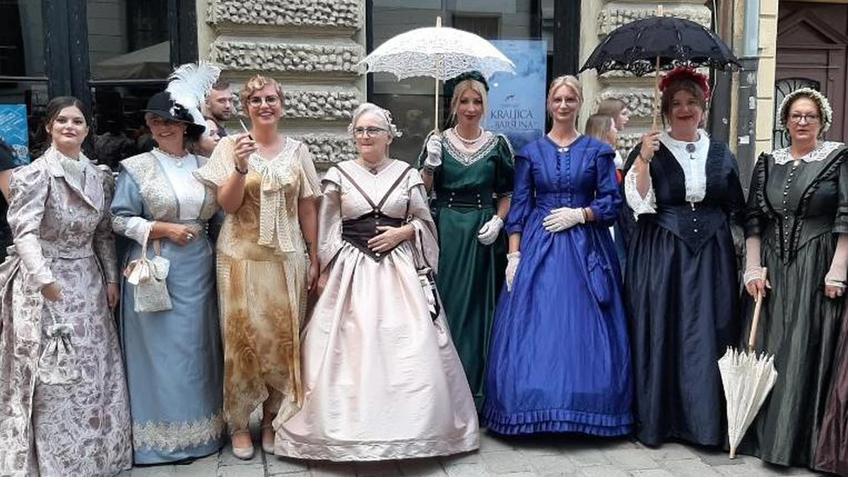 dame u povijesnim haljinama 2 07