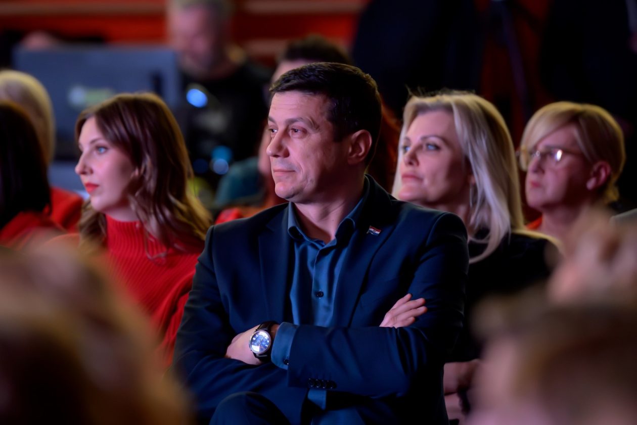 dan_crvenih_zutih_haljina_vz_zupanija_2026 (32) dan_crvenih_zutih_haljina_vz_zupanija_2026 (32)