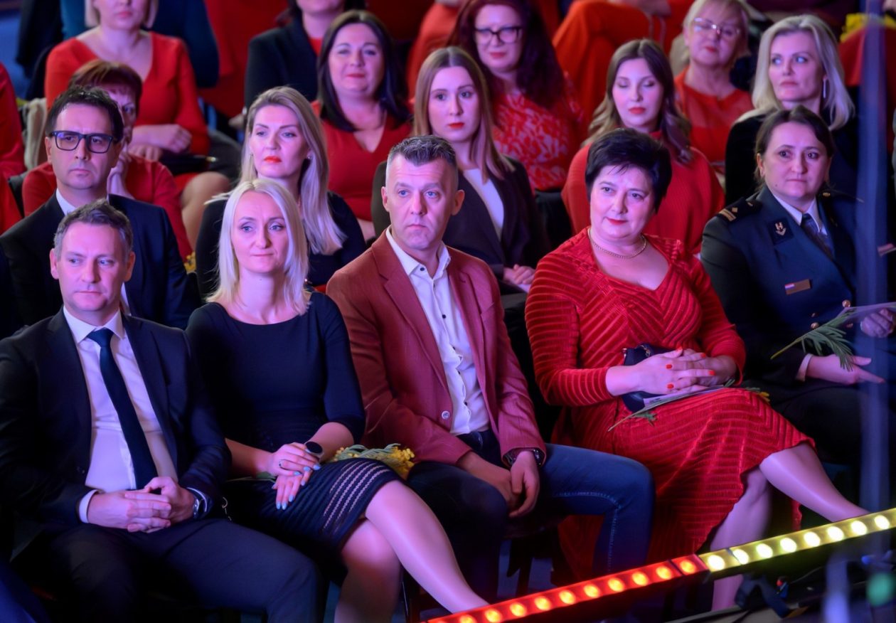 dan_crvenih_zutih_haljina_vz_zupanija_2026 (7) dan_crvenih_zutih_haljina_vz_zupanija_2026 (7)