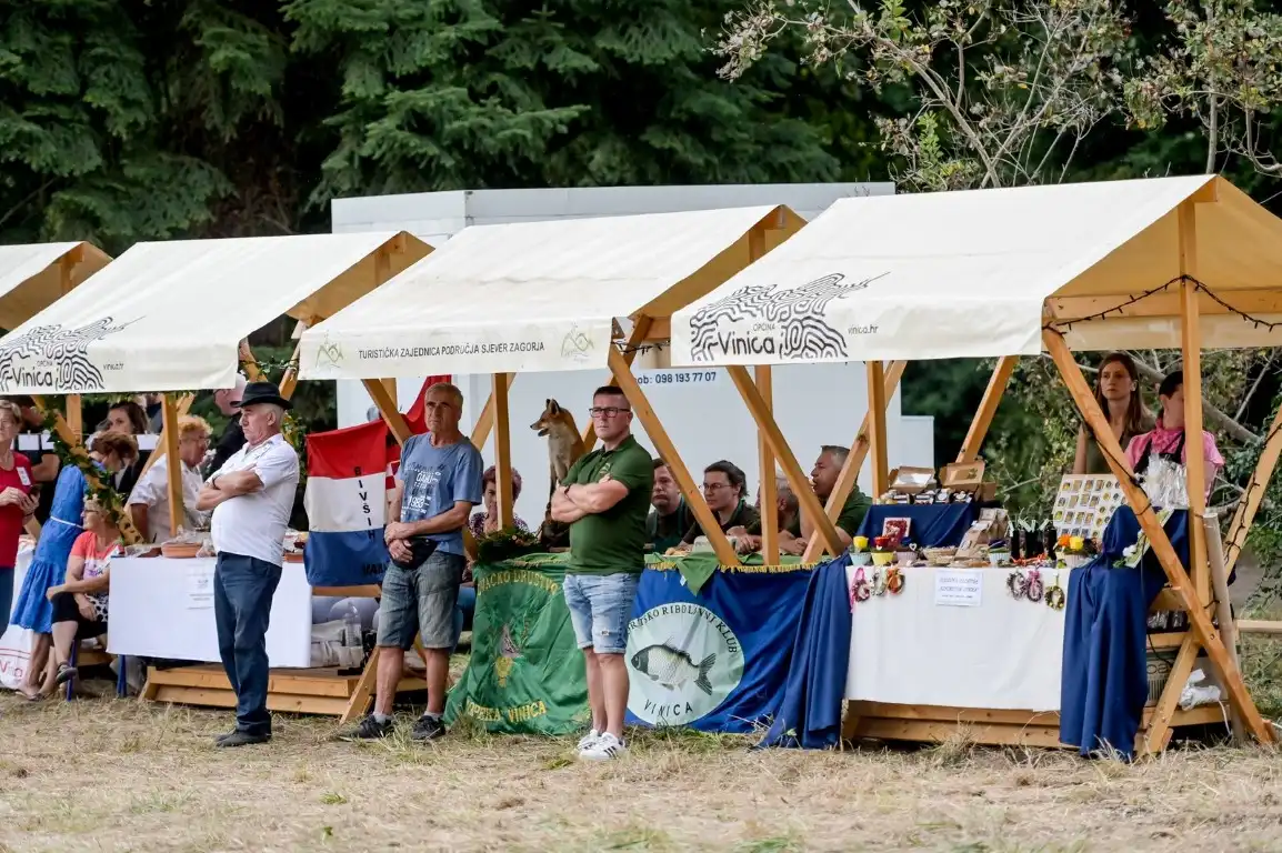 dan_zupanije_dvorac_opeka_husari_koncert_2024 (32)