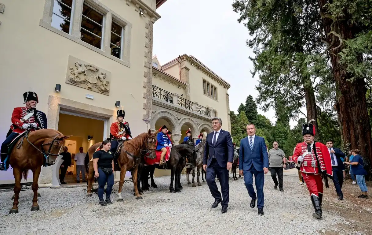 dan_zupanije_dvorac_opeka_husari_koncert_2024 (37)