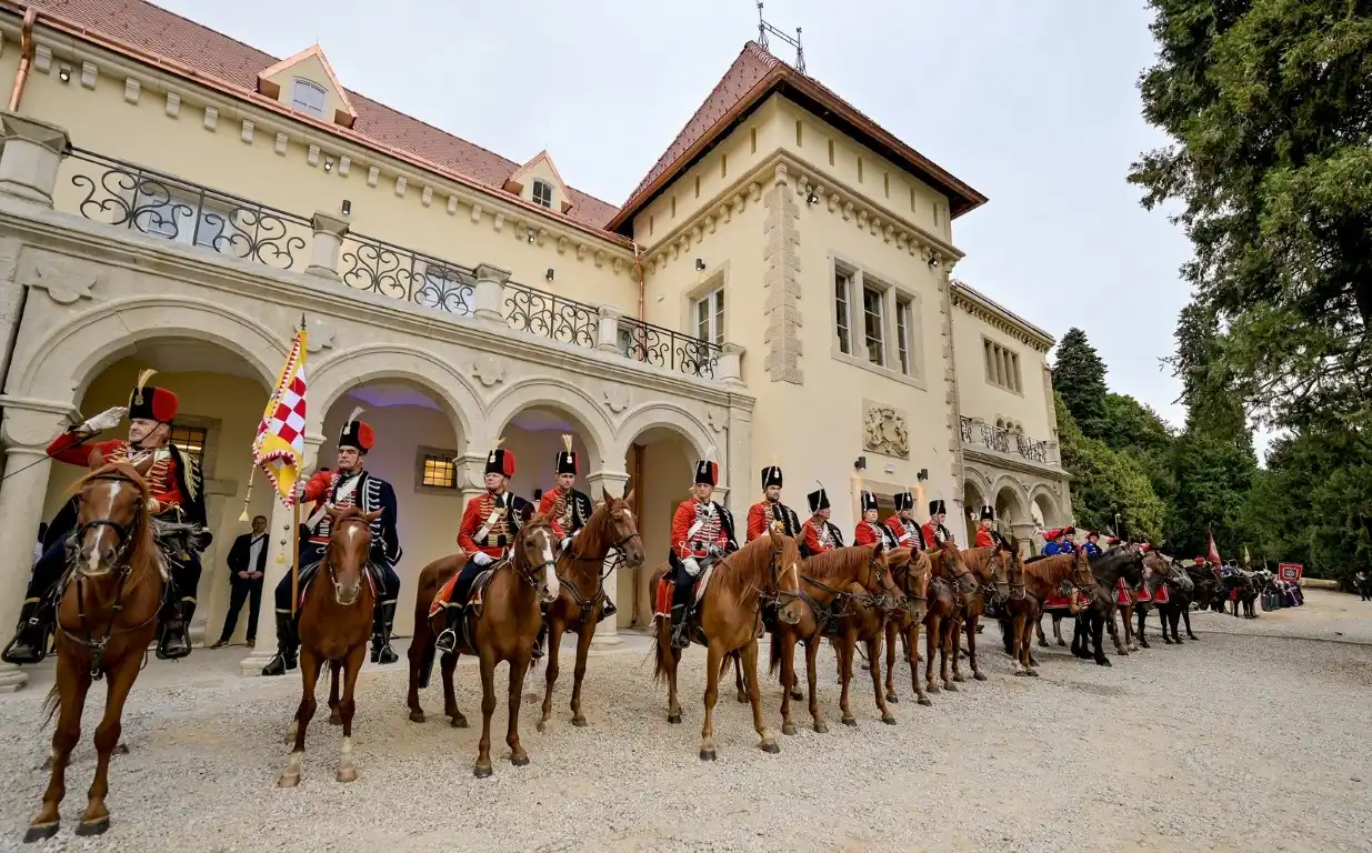 dan_zupanije_dvorac_opeka_husari_koncert_2024 (39)