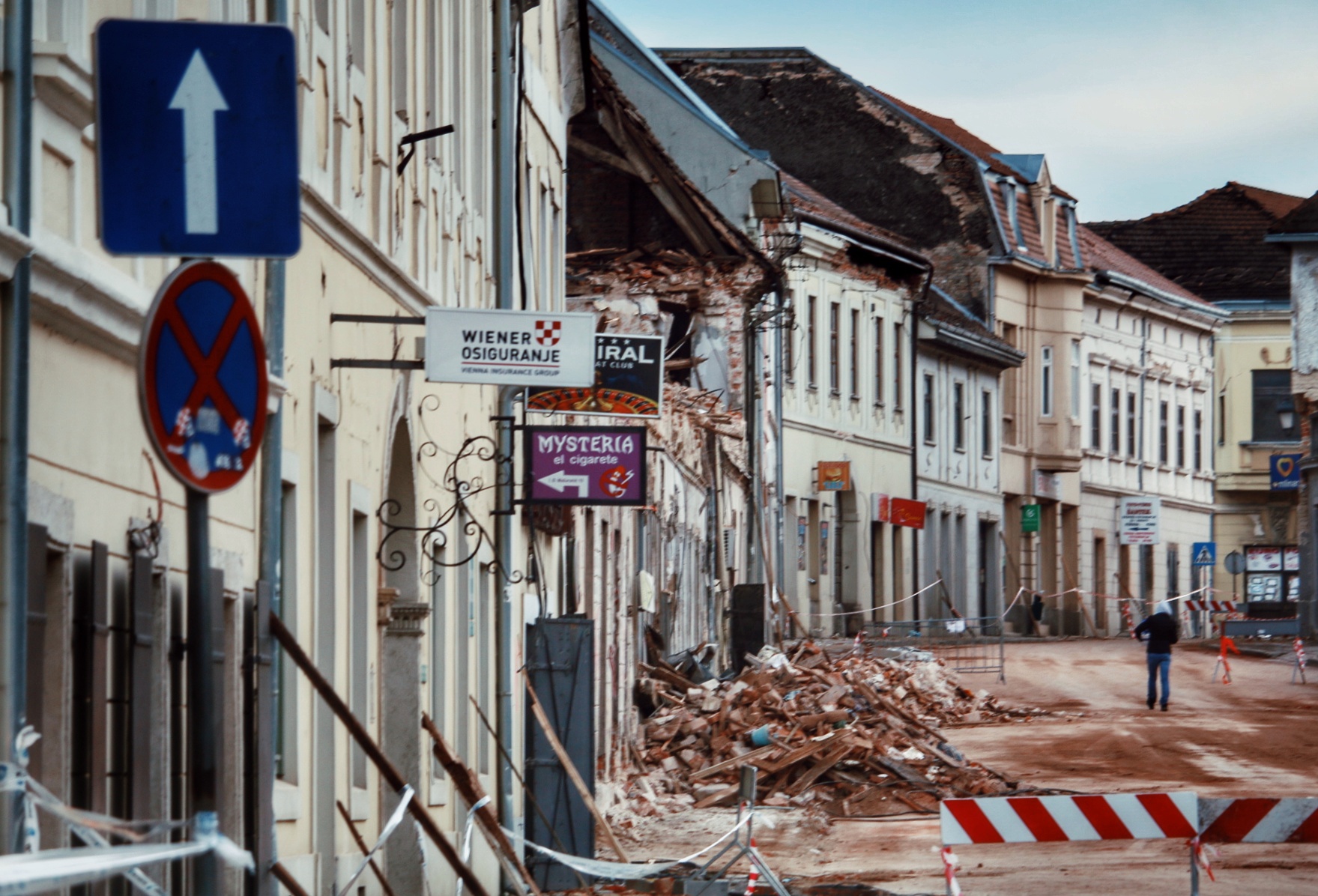 Potres petrinja – denis vlašić