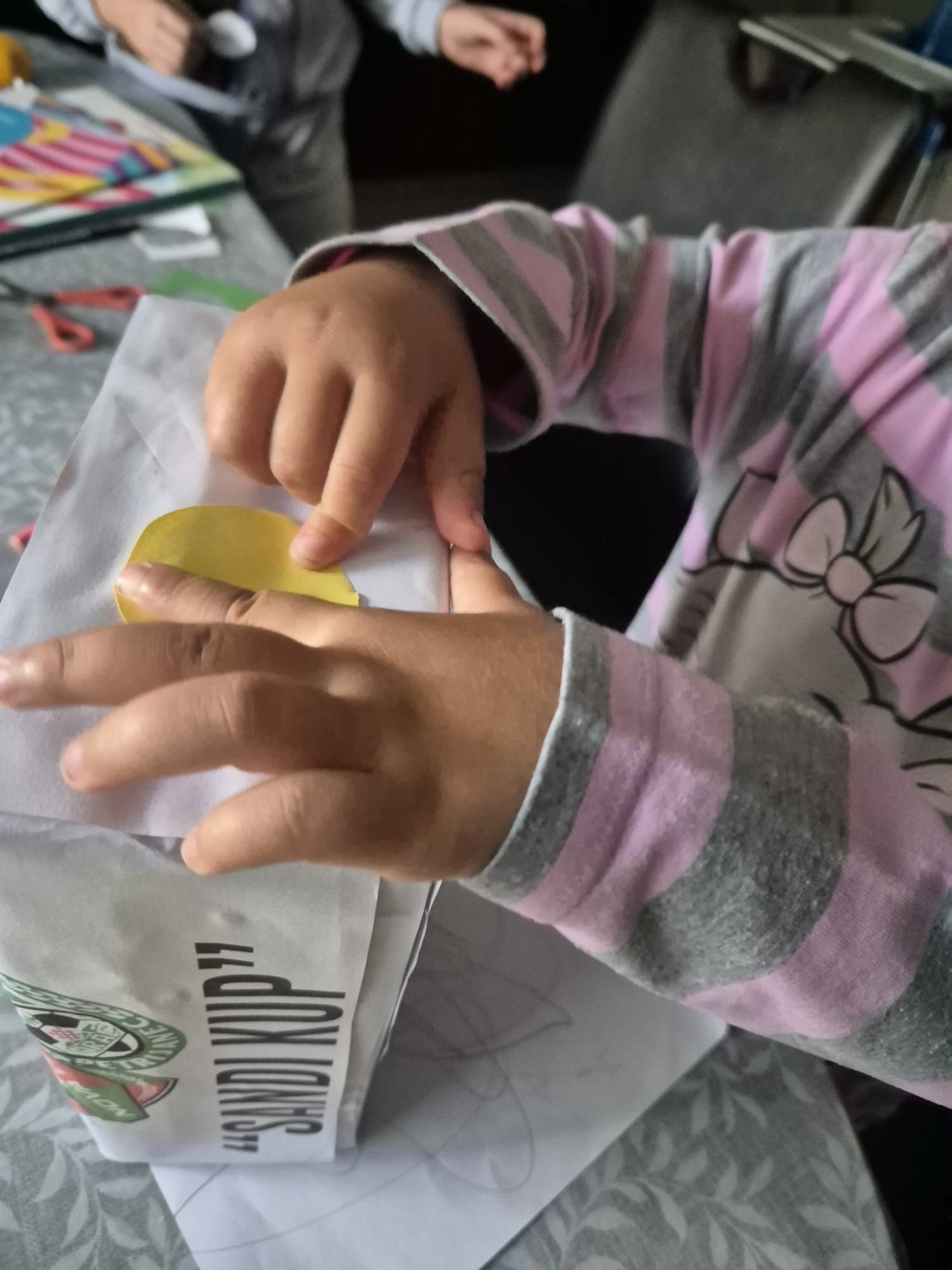 dbfd0c50-71e8-4fd8-ac31-03e754f98572