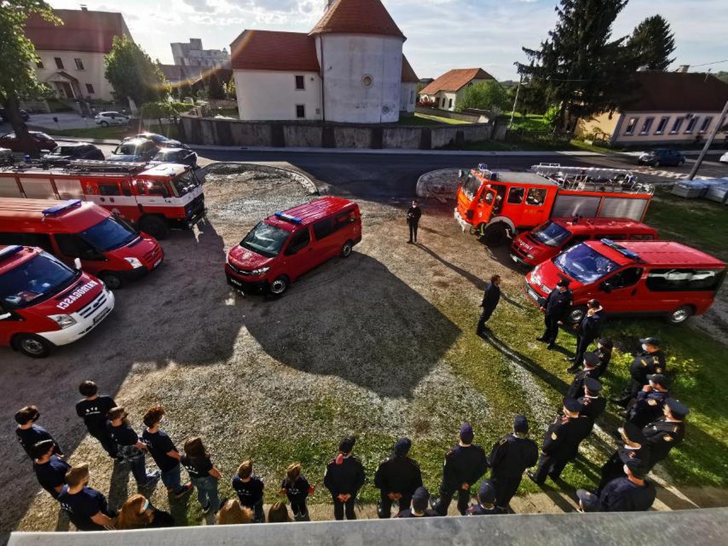 Image 4908812 (auto)