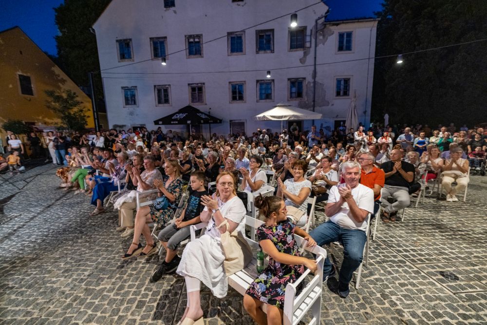 Image 5834271 (auto)