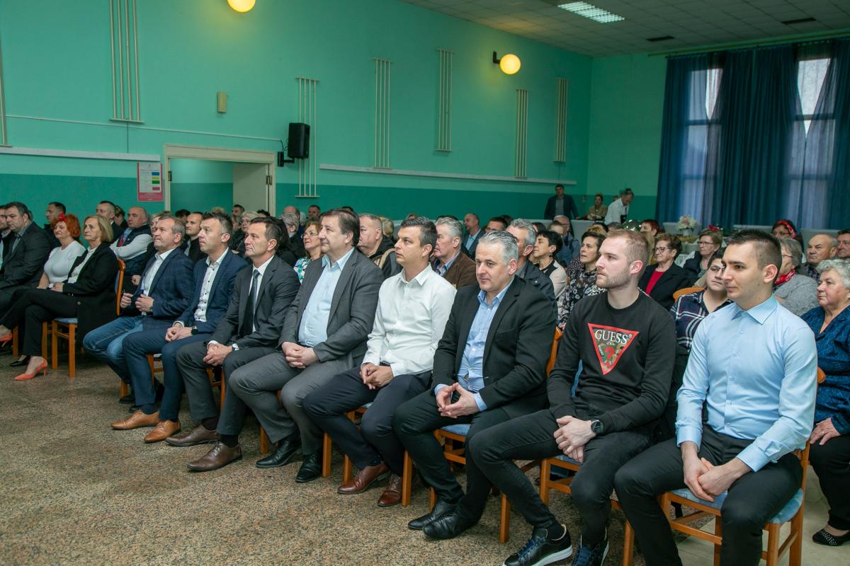 Image 5662625 (auto) Image 5662625 (auto)