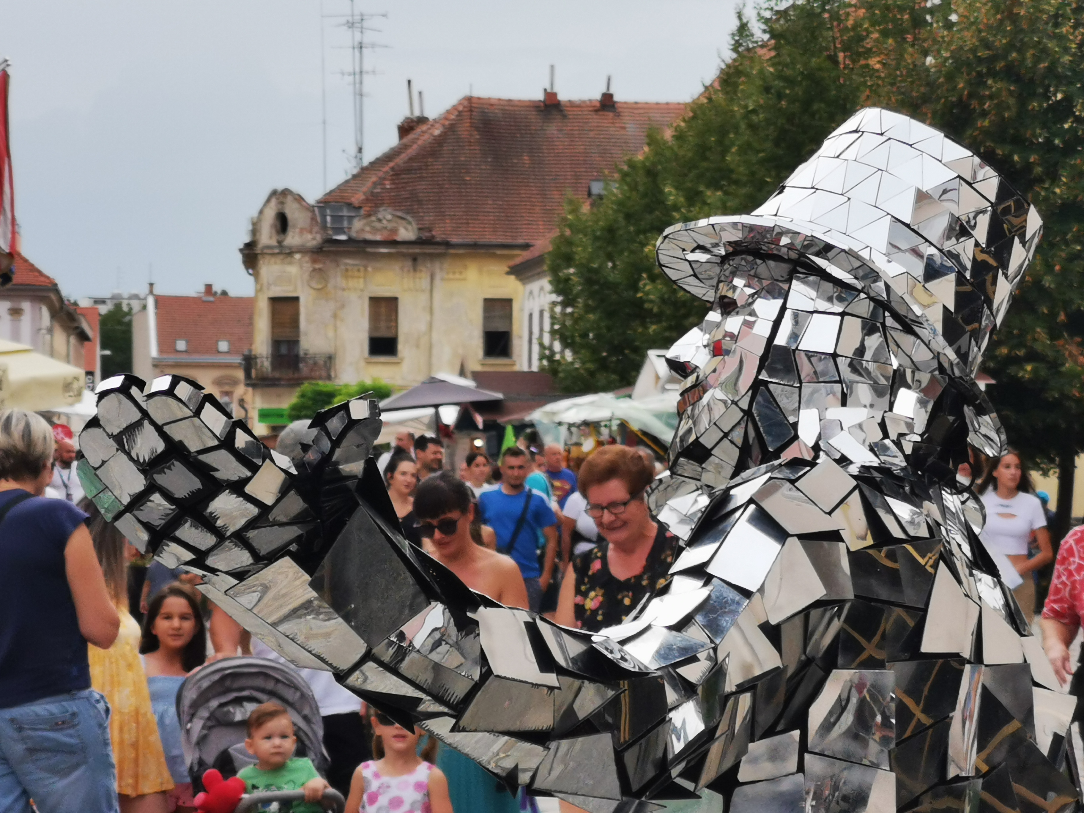 Drom, Drum Attack, Mirror Crew