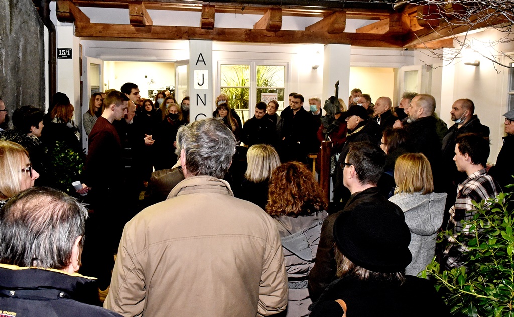 Image 5235530 (auto)