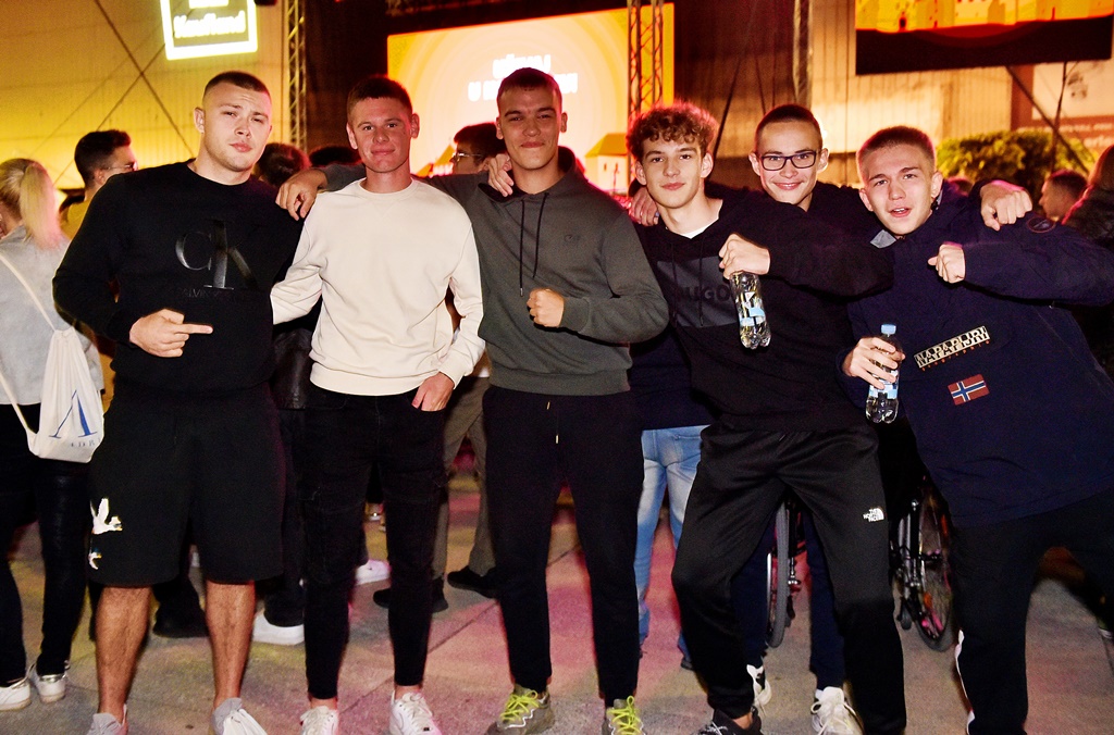 Image 5861447 (auto)