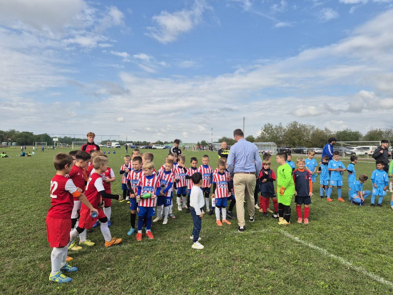 de98bcef-b2cb-4b7f-a024-c7df7d8f748f de98bcef-b2cb-4b7f-a024-c7df7d8f748f