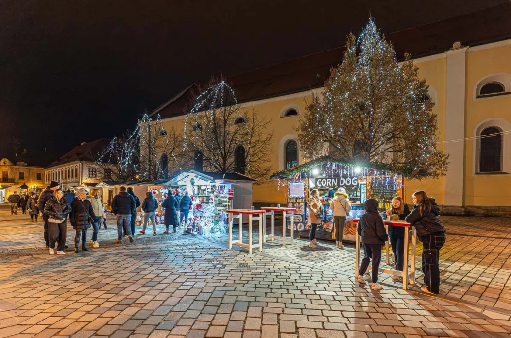 delvis advent – fran bijelic fb media 19