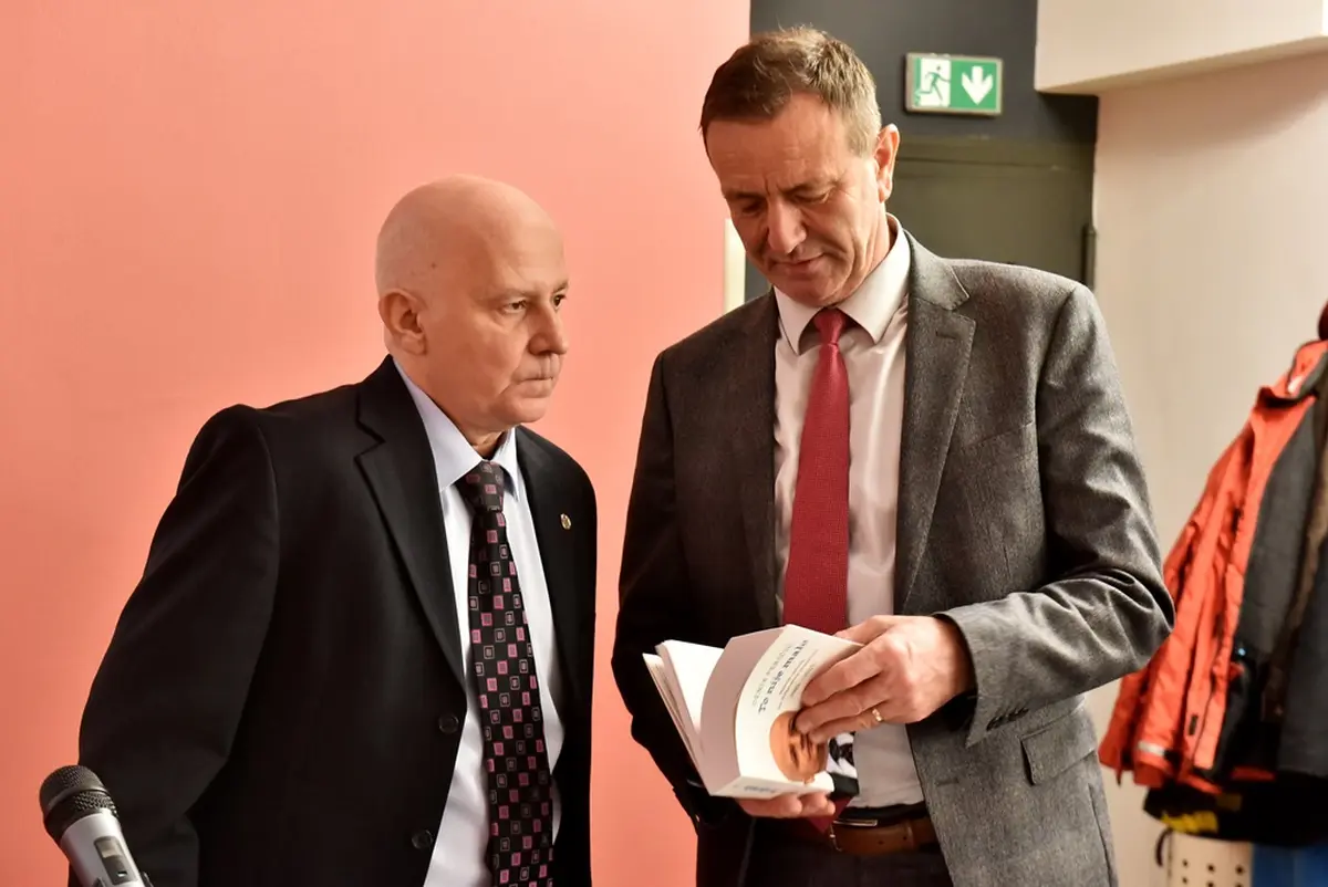 denis pericic – vzhr 12