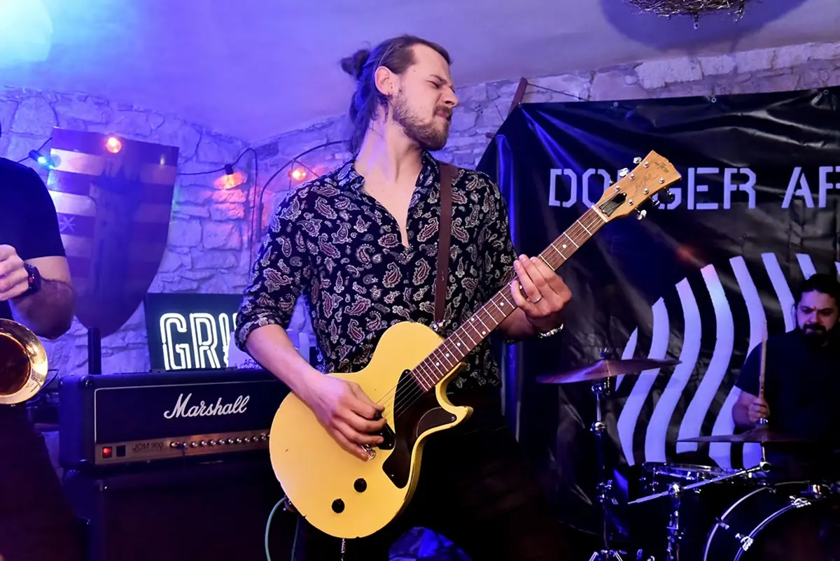 dodger artfool medina skrinja – vzhr 08