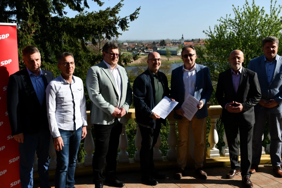 dubravko bilic potpisivanje koalicijskog sporazuma