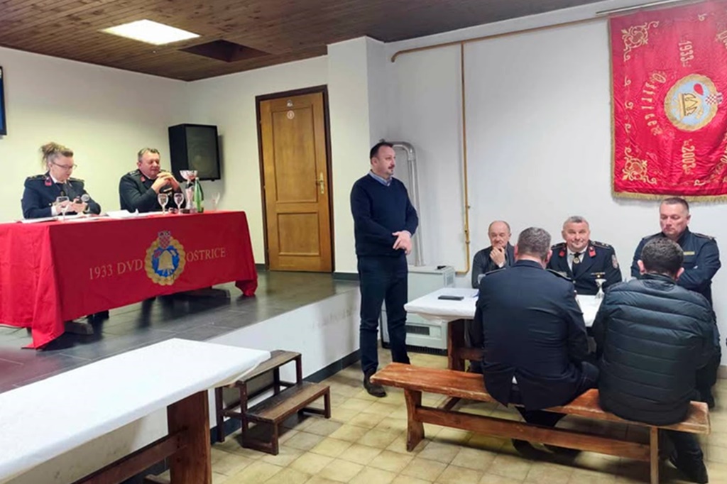 dvd ostrice (3) dvd ostrice (3)