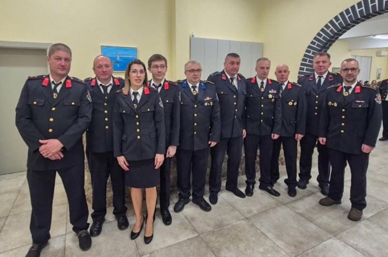 dvd strmec dvd strmec