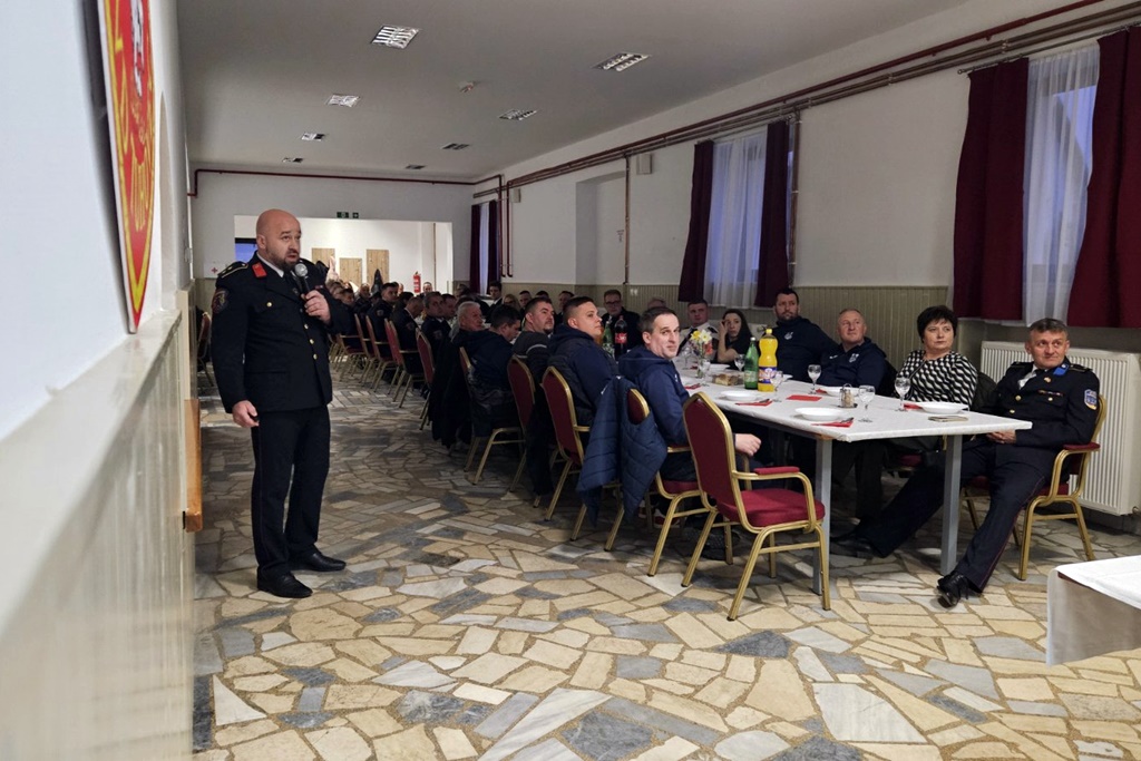 dvd tuhovec (11) dvd tuhovec (11)