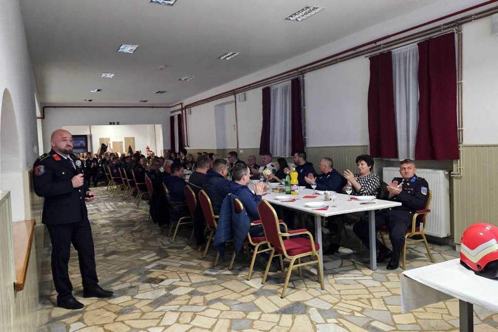 dvd tuhovec (13) dvd tuhovec (13)