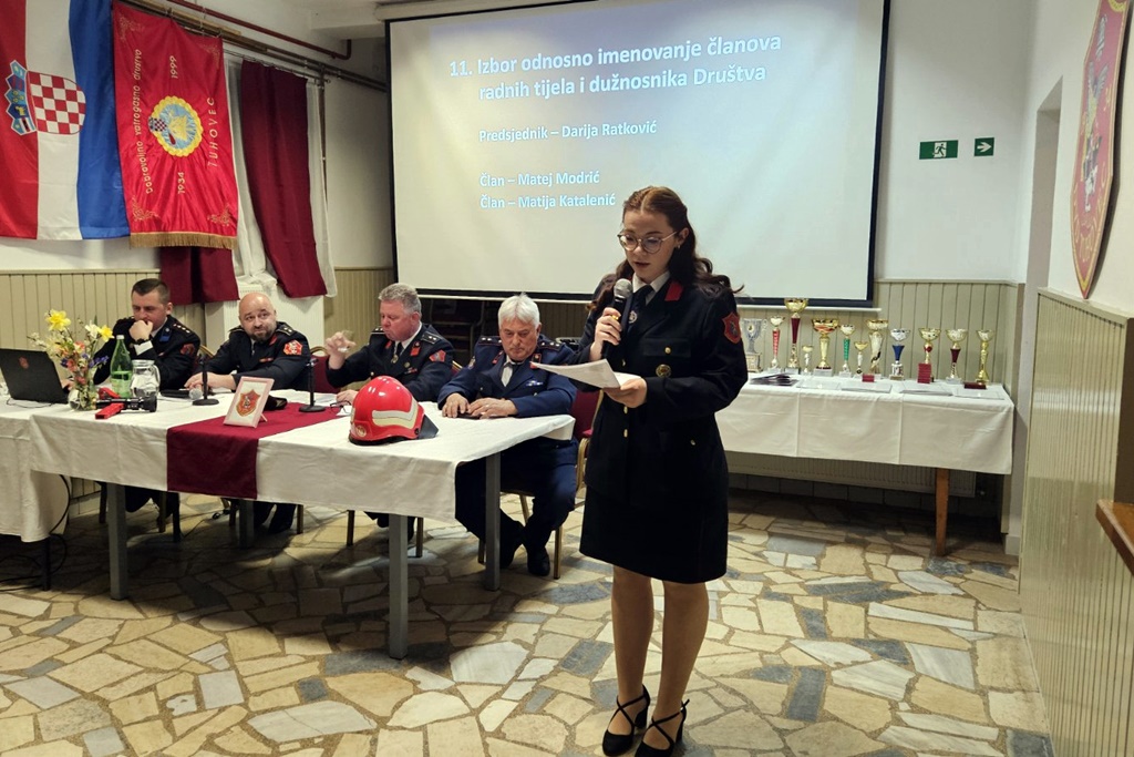 dvd tuhovec (16) dvd tuhovec (16)