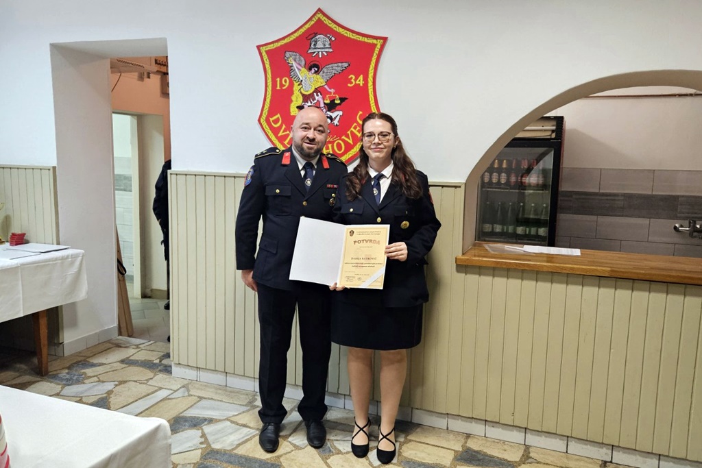 dvd tuhovec (20) dvd tuhovec (20)