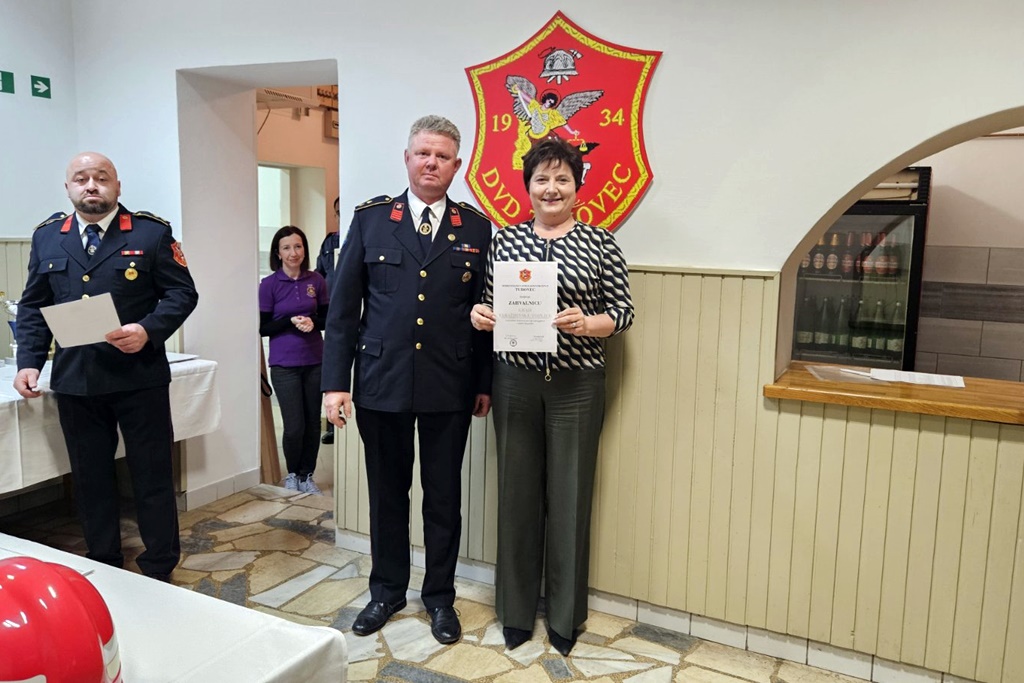 dvd tuhovec (22) dvd tuhovec (22)