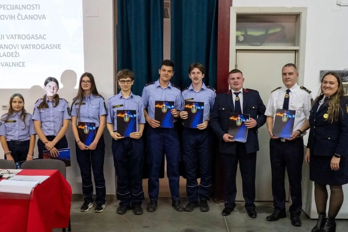 dvd varazdinske toplice-skupstina (11) dvd varazdinske toplice-skupstina (11)