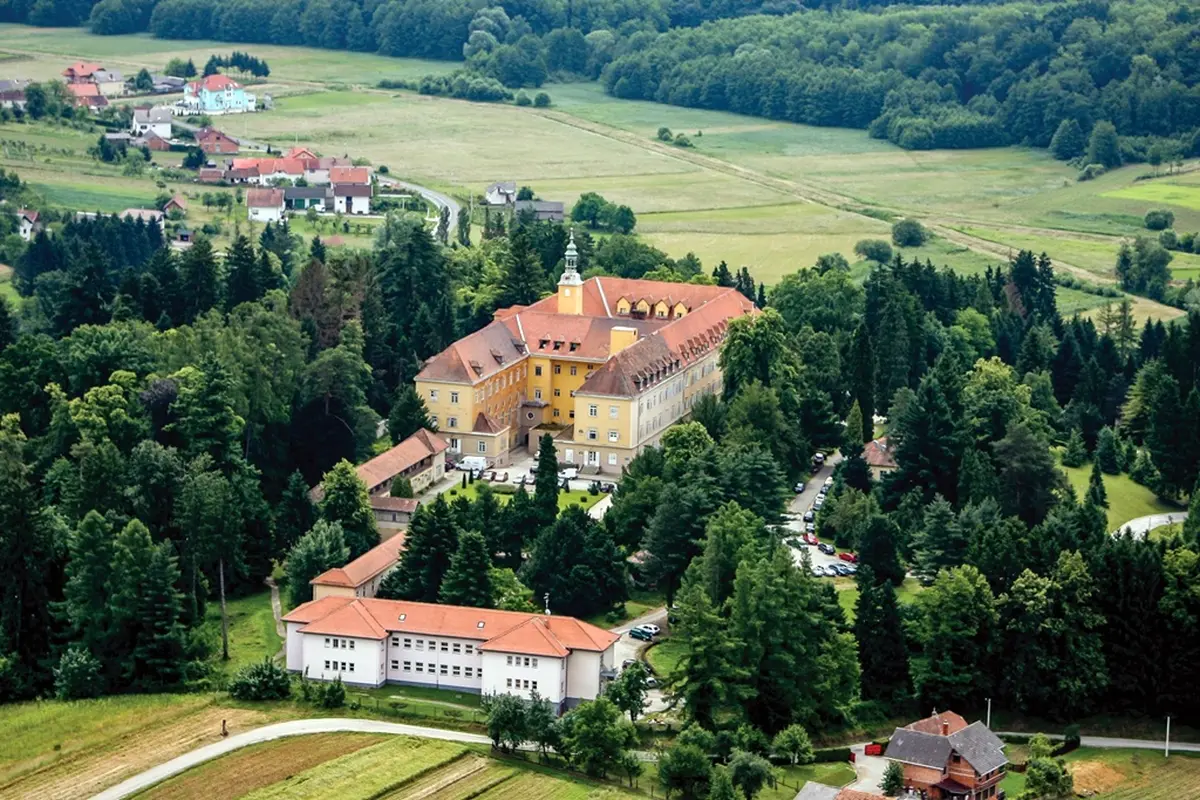 dvorac klenovnik